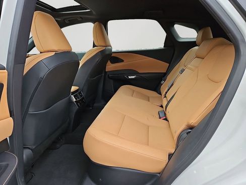 Used 2023 Lexus RX 350 Premium image 8