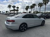 Used 2020 Volkswagen Passat 2.0T R-Line image 4