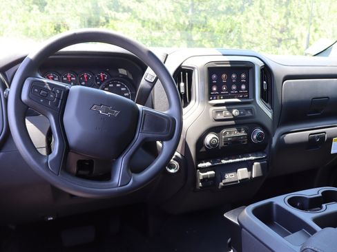 New 2026 Chevrolet Silverado 2500 Custom w/ Custom Value Package AWD/4WD image 17
