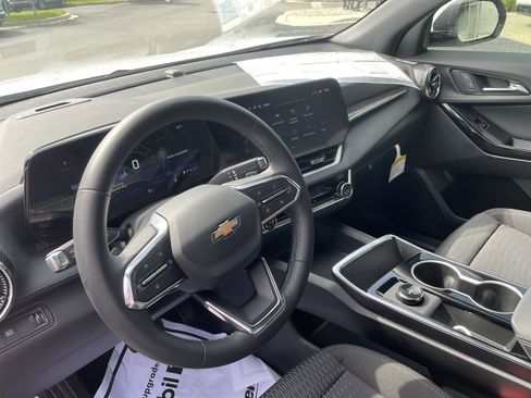 New 2026 Chevrolet Equinox LT image 37