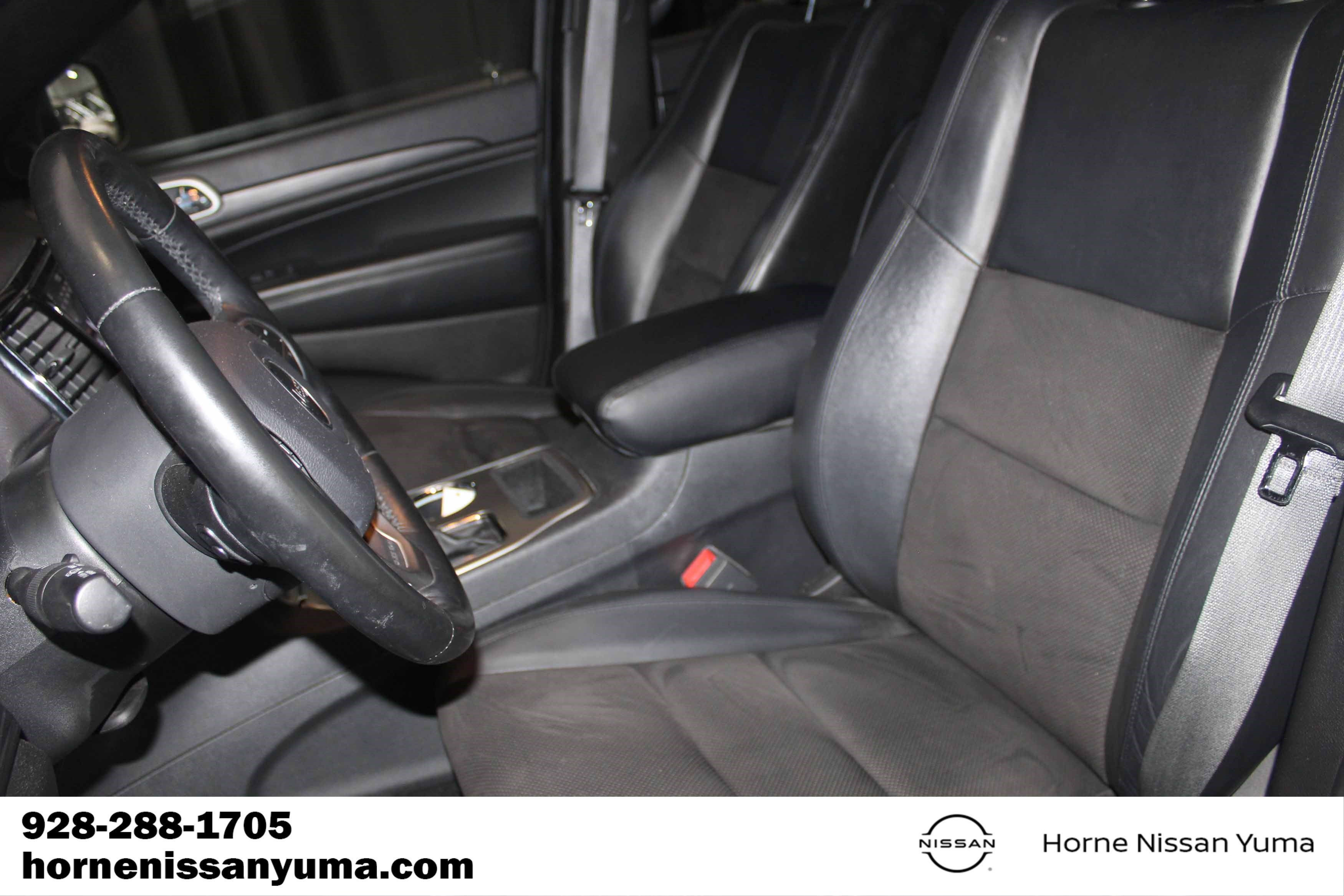 Used 2020 Jeep Grand Cherokee Altitude RWD image 4