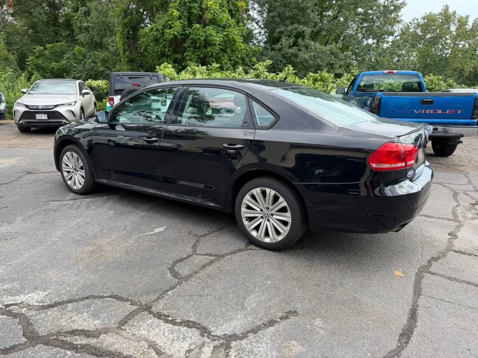 Used 2015 Volkswagen Passat 1.8T S FWD image 8