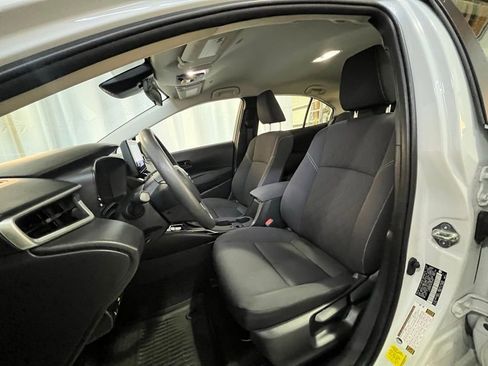 Used 2024 Toyota Corolla LE FWD image 10