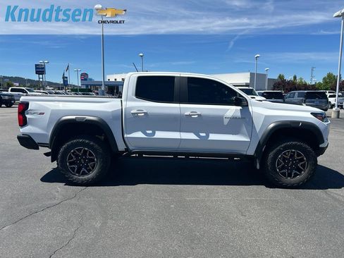 Used 2023 Chevrolet Colorado ZR2 w/ ZR2 Convenience Package III AWD/4WD image 8