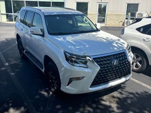 Used 2020 Lexus GX 460 Premium w/ Premium Package AWD/4WD image 2