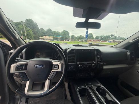 Used 2019 Ford F150 XL w/ Equipment Group 101A Mid AWD/4WD image 9