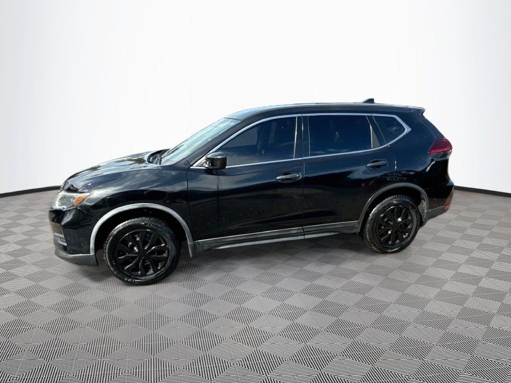 Used 2018 Nissan Rogue S AWD/4WD image 5