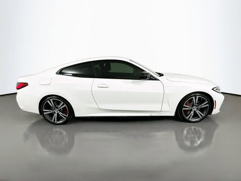 Used 2021 BMW 430i Coupe w/ M Sport Package image 4