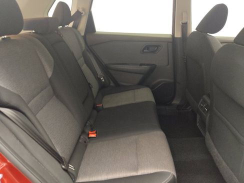 Used 2021 Nissan Rogue S FWD image 19