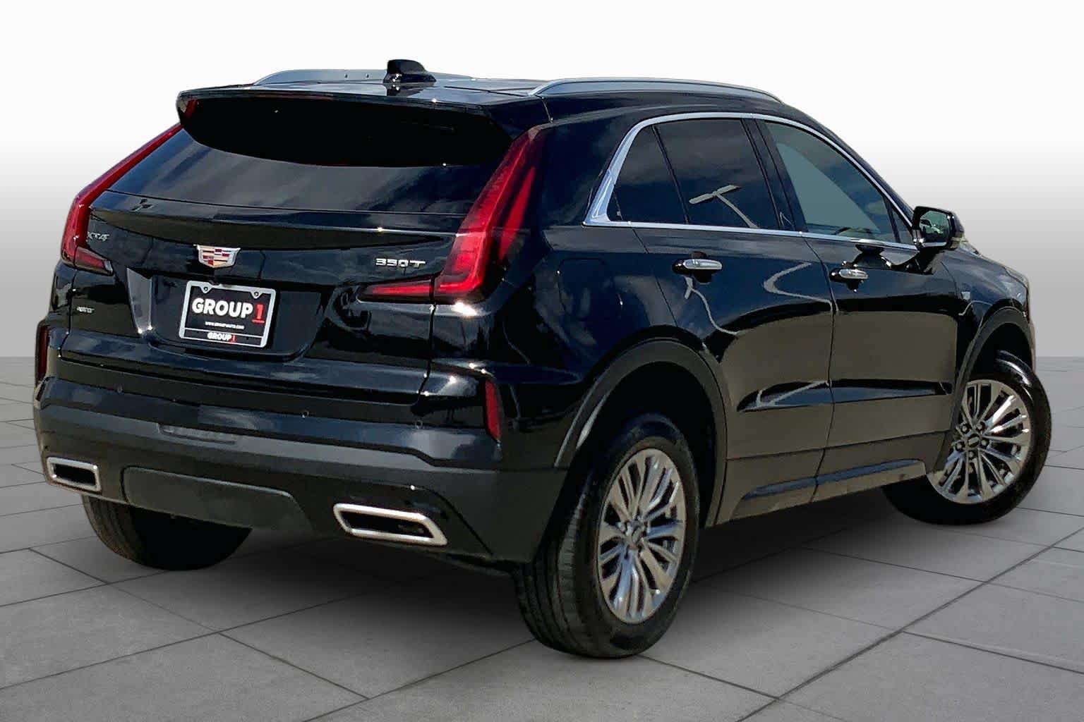Used 2025 Cadillac XT4 Premium Luxury AWD/4WD image 13