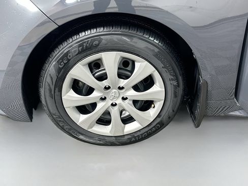 Certified 2025 Toyota Corolla LE FWD image 30