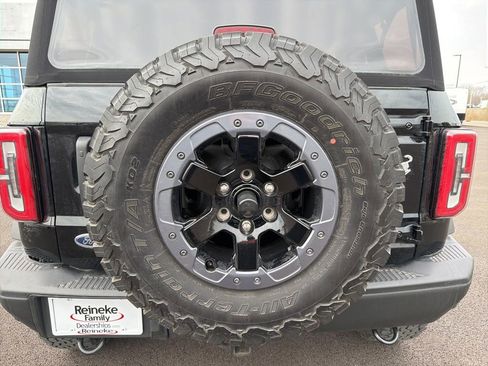 Used 2021 Ford Bronco Badlands image 18