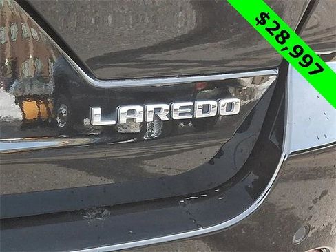 Certified 2023 Jeep Grand Cherokee Laredo image 31