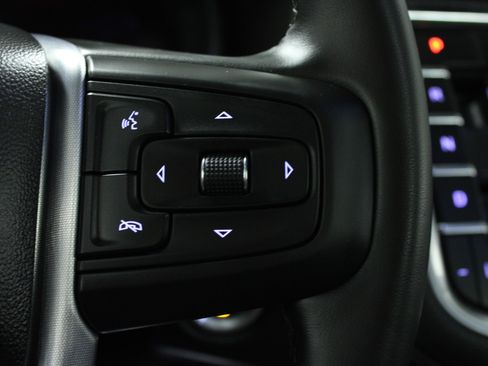 Used 2024 GMC Yukon XL SLT w/ SLT Premium Package image 22