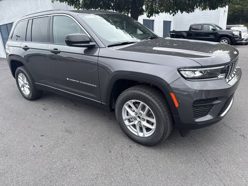 New 2025 Jeep Grand Cherokee Laredo X w/ Luxury Tech Group I image 1