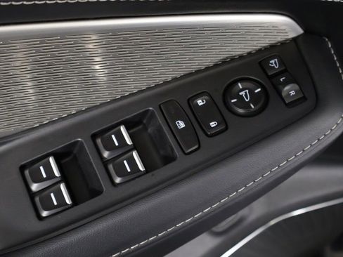 Used 2023 Acura MDX SH-AWD w/ Advance Package image 48