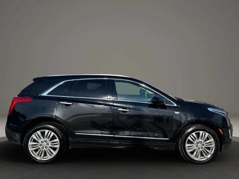 Used 2018 Cadillac XT5 Premium Luxury FWD image 8