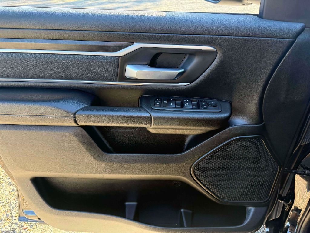 Used 2022 RAM 1500 Big Horn AWD/4WD image 15
