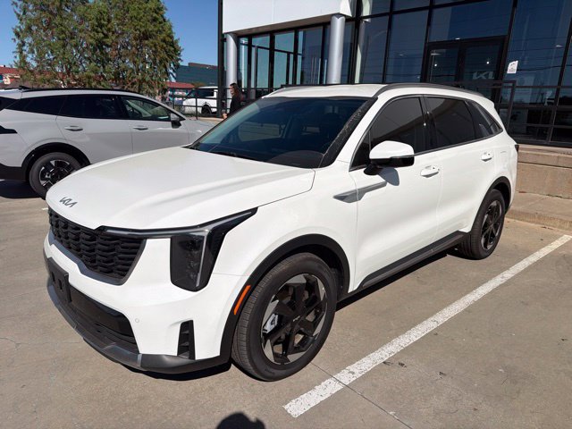 Used 2025 Kia Sorento EX AWD/4WD image 3