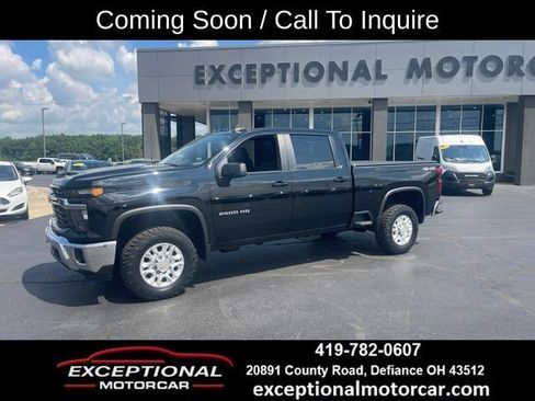 Used 2024 Chevrolet Silverado 2500 LT AWD/4WD image 2