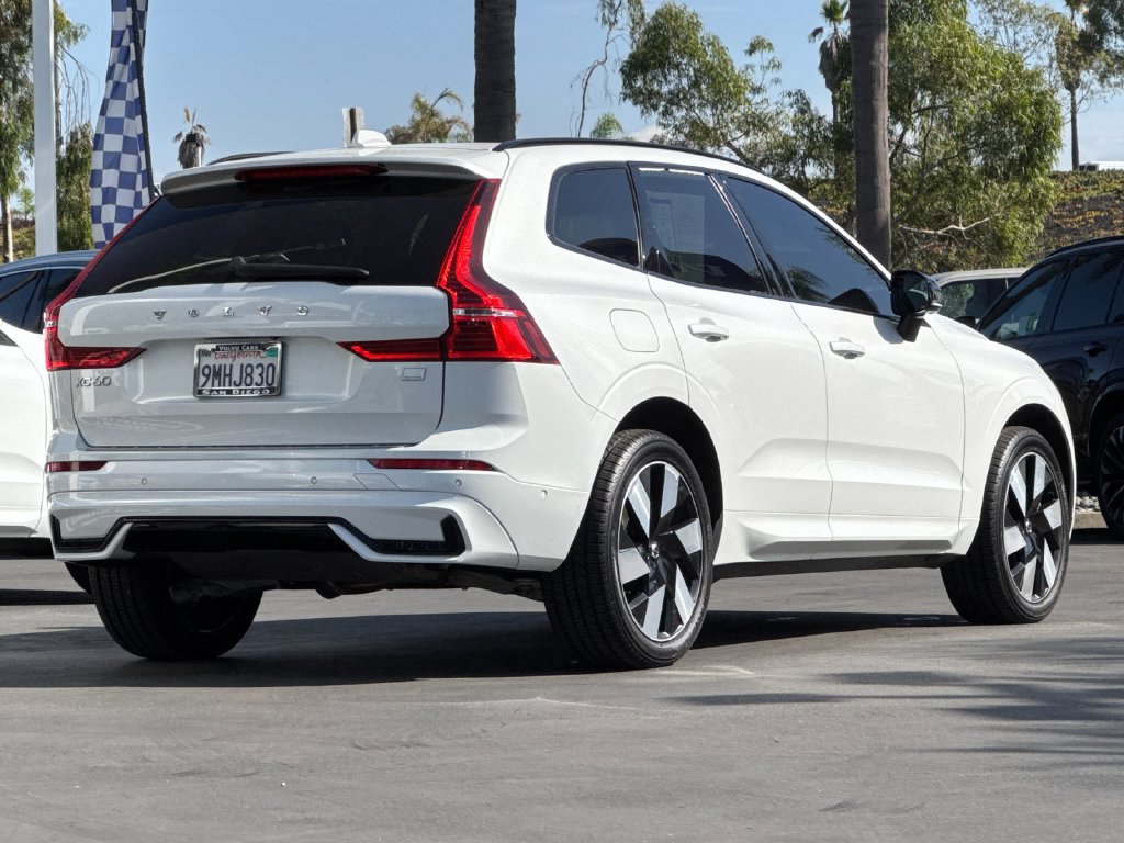 Certified 2024 Volvo XC60 T8 Plus w/ Protection Package Premier AWD/4WD image 5
