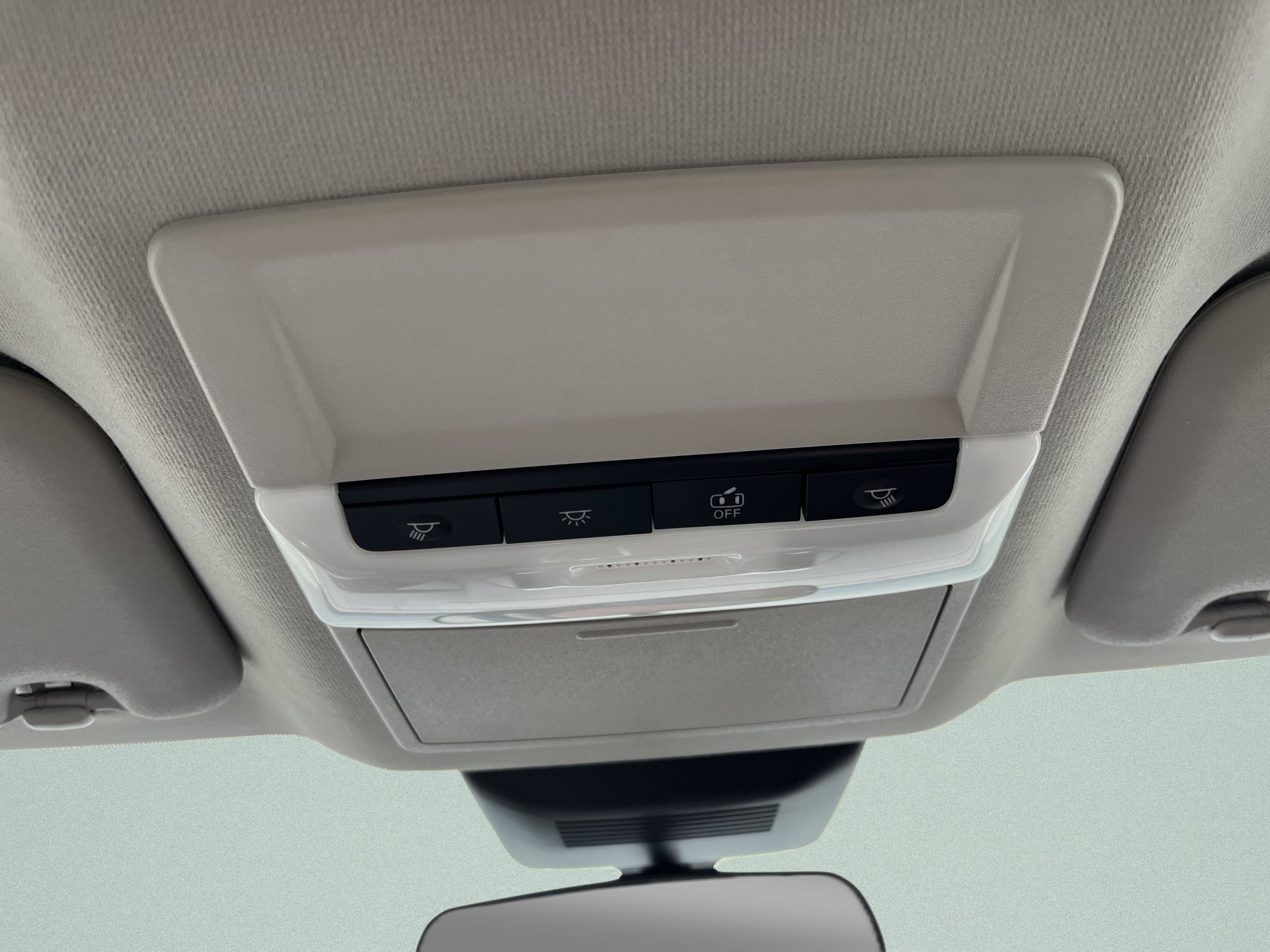 Used 2025 Nissan Sentra SV FWD image 17