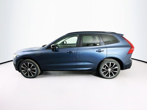 Used 2024 Volvo XC60 B5 Plus image 4