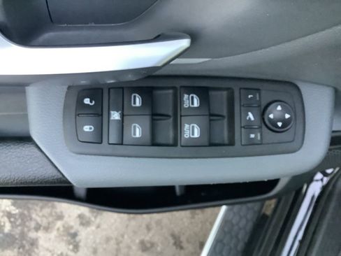 Used 2022 RAM 1500 Lone Star image 27