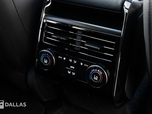 Used 2024 Land Rover Range Rover Sport image 37