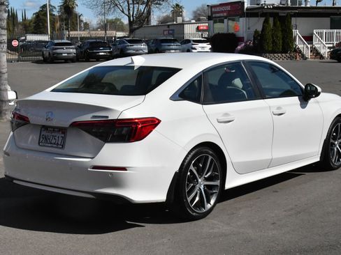 Used 2024 Honda Civic Touring image 8