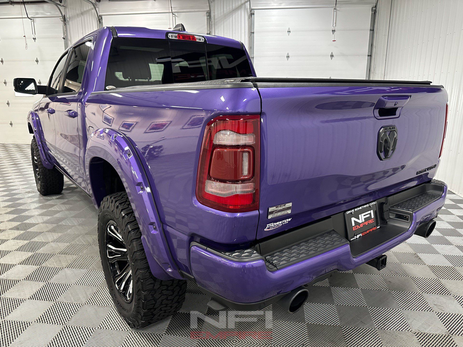 Used 2024 RAM 1500 Laramie AWD/4WD image 10
