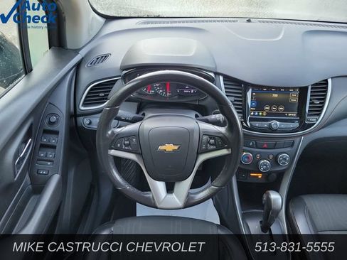 Used 2019 Chevrolet Trax LT w/ LT Convenience Package AWD/4WD image 12