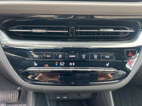 Used 2024 Buick Envista Avenir FWD image 30