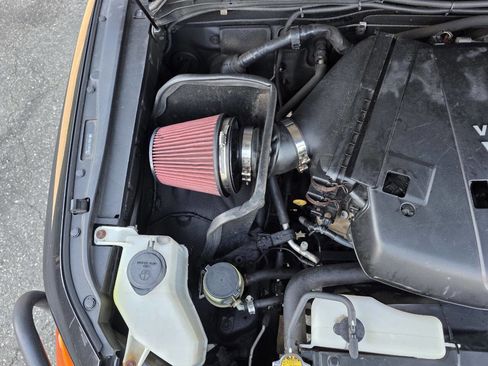 Used 2009 Toyota FJ Cruiser Base 4x4 4dr SUV 5A image 21