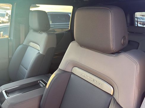 Used 2025 GMC Hummer EV 3X w/ LPO, Sport Package image 29