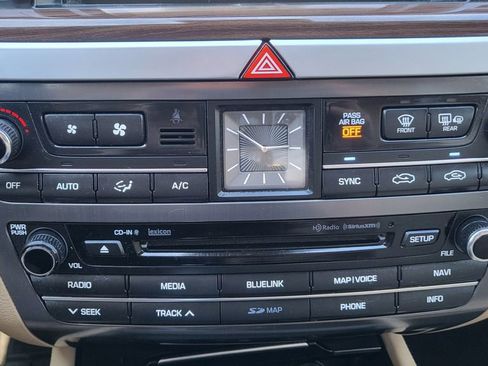 Used 2015 Hyundai Genesis 3.8 w/ Option Group 03 image 34