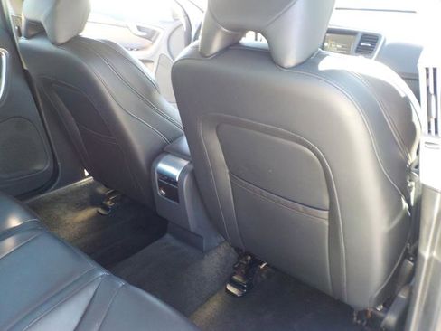 Used 2016 Volvo S60 T5 Premier image 25