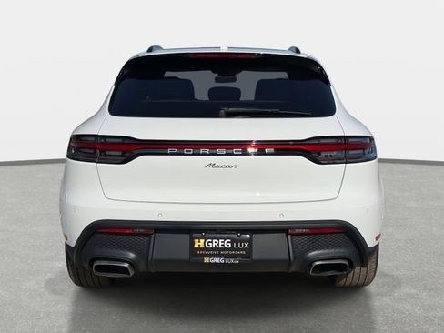 Used 2022 Porsche Macan image 4