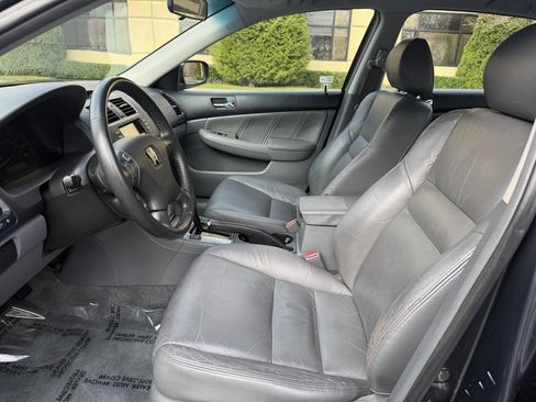Used 2004 Honda Accord EX image 11