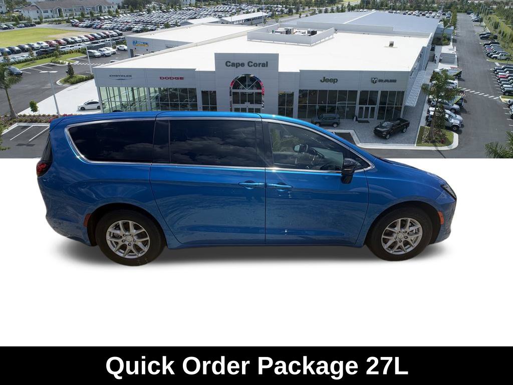 New 2027 Chrysler Pacifica Select w/ Family Tech Group FWD image 3