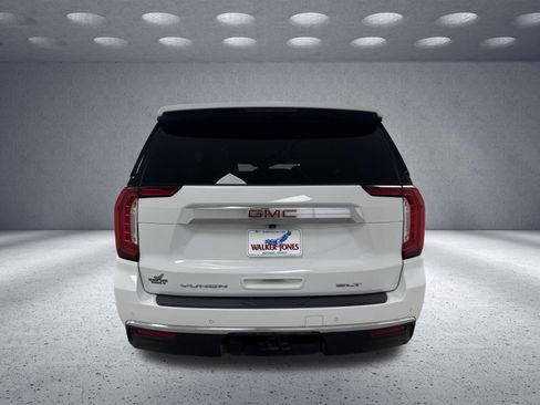 Used 2023 GMC Yukon SLT RWD image 4