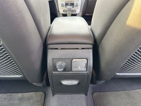 Used 2011 Chevrolet Malibu LTZ image 24