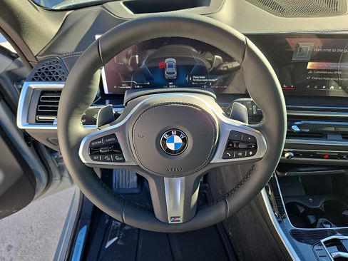 New 2026 BMW X5 xDrive40i w/ M Sport Package AWD/4WD image 8