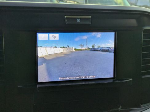 Used 2025 Ford F350 XL w/ XL Chrome Package image 29