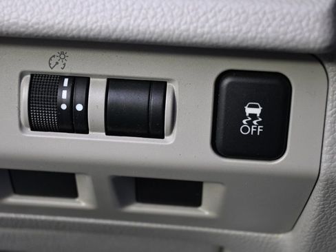 Used 2018 Subaru Forester 2.5i w/ Alloy Wheel Package image 24