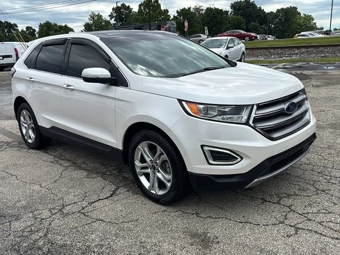Used 2017 Ford Edge Titanium w/ Equipment Group 301A FWD image 20