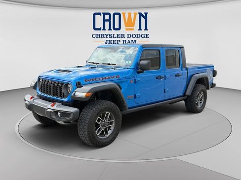 Used 2024 Jeep Gladiator Mojave w/ Technology Group AWD/4WD image 7