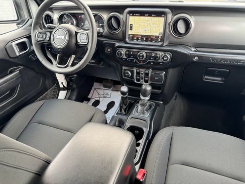 Used 2023 Jeep Wrangler Unlimited w/ Cold Weather Group AWD/4WD image 14