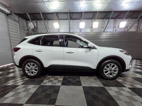 Used 2024 Ford Escape Active w/ Tech Pack #2 image 9