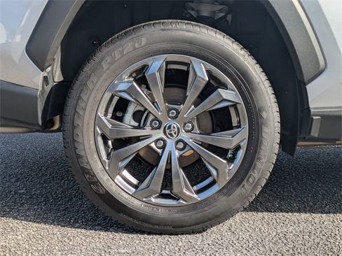 Used 2024 Toyota RAV4 XLE Premium image 14